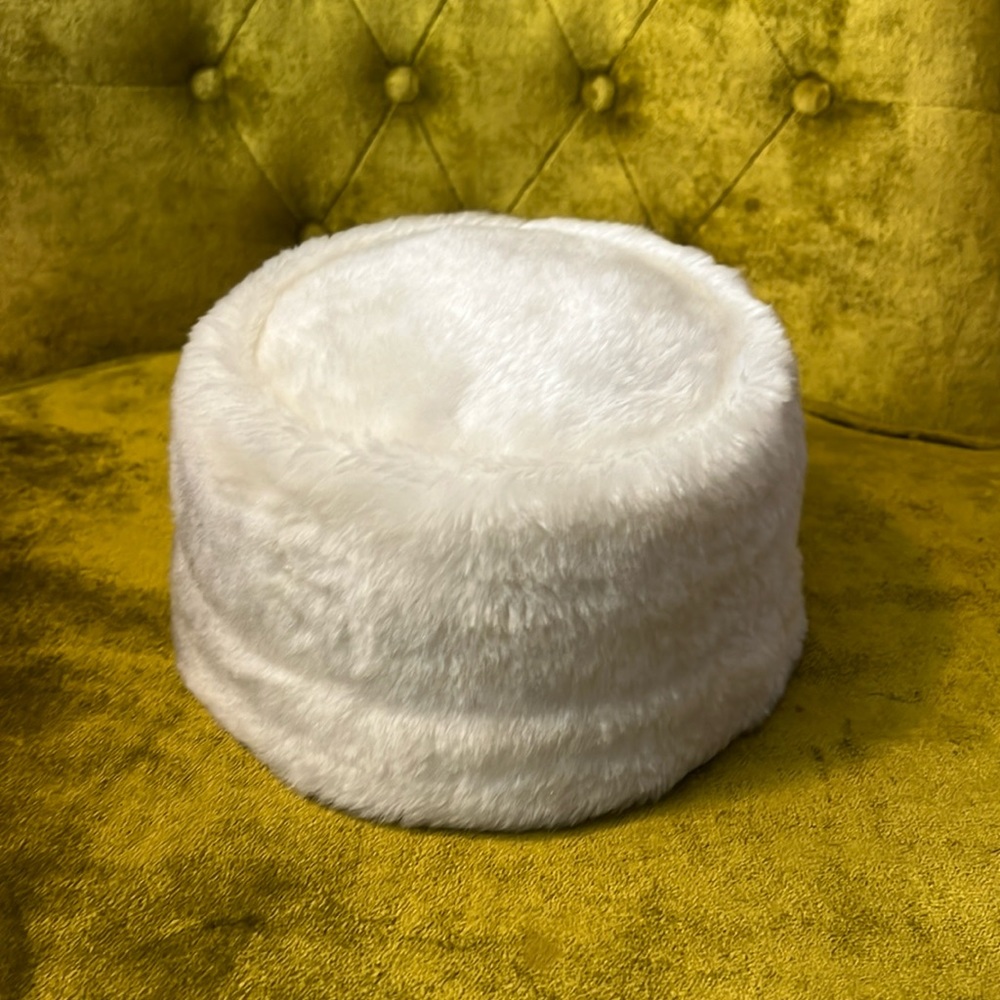 Fuzzy white hat